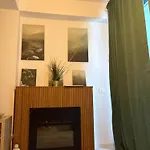 Gabry Elle's Skyline View Apartment Brasov