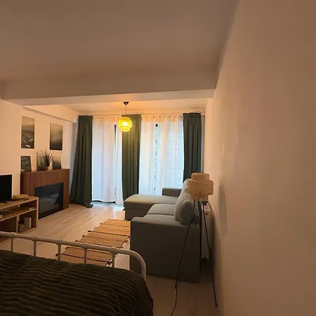 Gabry Elle's Skyline View *