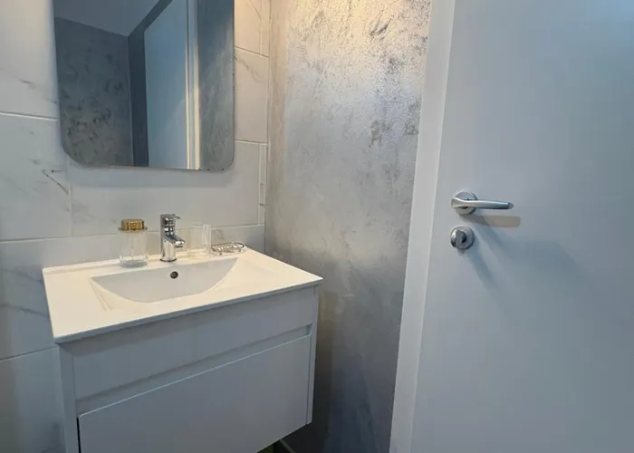 Gabry Elle's Skyline View * Brasov